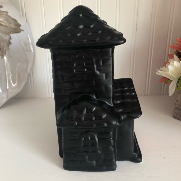 HALLOWEEN Rae Dunn Ceramic Haunted House - Picture 4 of 4